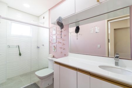 Casa à venda com 297m², 3 quartos e 2 vagas Casa à venda com 297m², 3 quartos e 2 vagasBanheiro da Suíte 2