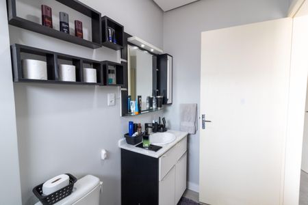 Casa à venda com 297m², 3 quartos e 2 vagas Casa à venda com 297m², 3 quartos e 2 vagasBanheiro da Suíte 1