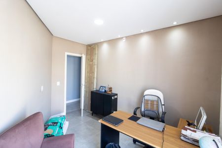 Casa à venda com 297m², 3 quartos e 2 vagas Casa à venda com 297m², 3 quartos e 2 vagasEscritório