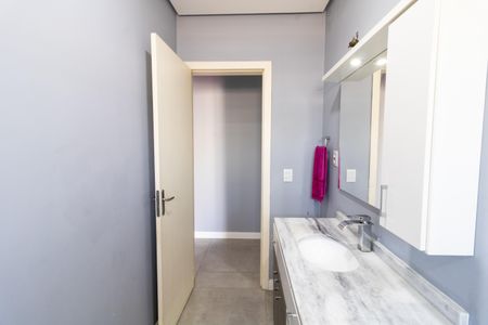 Casa à venda com 297m², 3 quartos e 2 vagas Casa à venda com 297m², 3 quartos e 2 vagasBanheiro 1