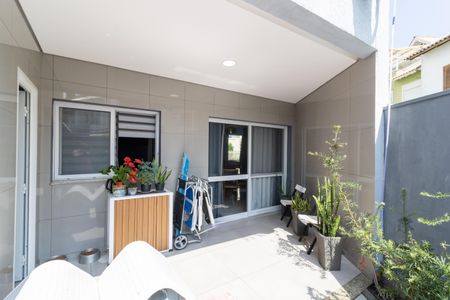 Casa à venda com 297m², 3 quartos e 2 vagas Casa à venda com 297m², 3 quartos e 2 vagasQuintal