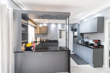Casa à venda com 297m², 3 quartos e 2 vagas Casa à venda com 297m², 3 quartos e 2 vagasCozinha