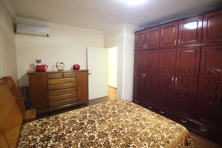 Casa à venda com 637m², 3 quartos e 1 vagaQuarto 1