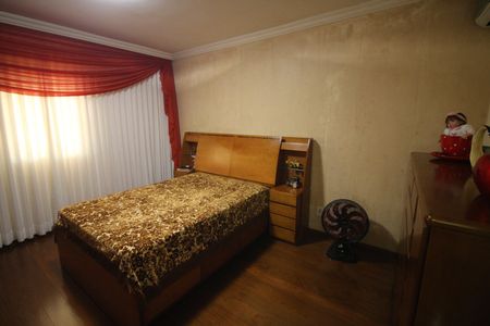 Quarto 1 de casa para alugar com 3 quartos, 637m² em Novo Santa Cecília, Belo Horizonte