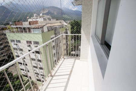 Apartamento à venda com 65m², 2 quartos e 1 vagaVaranda da Sala