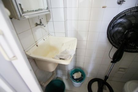 Apartamento à venda com 65m², 2 quartos e 1 vagaBanheiro de serviço