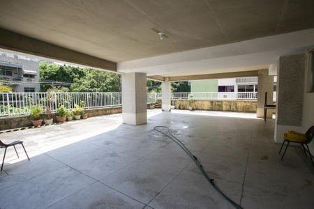 Apartamento à venda com 65m², 2 quartos e 1 vagaÁrea comum - Playground