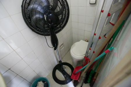 Apartamento à venda com 65m², 2 quartos e 1 vagaBanheiro de serviço