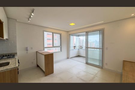 Sala e Cozinha de apartamento para alugar com 2 quartos, 57m² em Santo Amaro, São Paulo