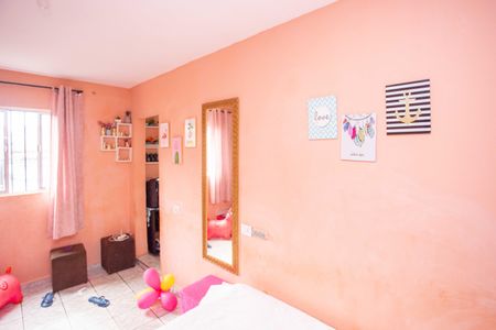 Casa à venda com 125m², 3 quartos e 1 vagaQuarto Casa 2