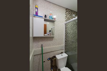 Casa de condomínio para alugar com 69m², 2 quartos e 1 vaga Casa de condomínio para alugar com 69m², 2 quartos e 1 vagaBanheiro