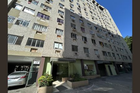 Apartamento à venda com 57m², 2 quartos e 1 vagaFachada do bloco