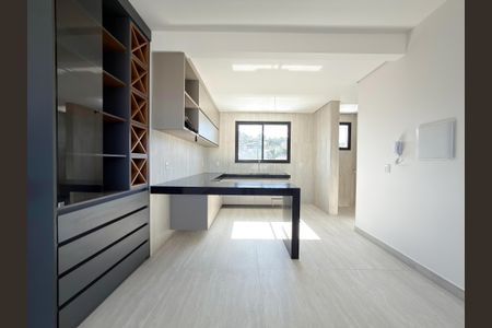 Apartamento à venda com 2 quartos, 75m² em Novo Riacho, Contagem
