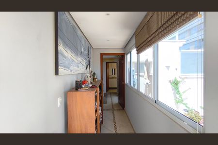 Apartamento à venda com 197m², 4 quartos e 3 vagas Apartamento à venda com 197m², 4 quartos e 3 vagasÁrea Superior