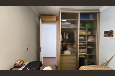 Apartamento à venda com 197m², 4 quartos e 3 vagas Apartamento à venda com 197m², 4 quartos e 3 vagasQuarto 1