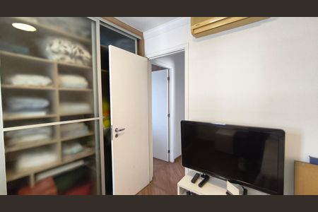 Apartamento à venda com 197m², 4 quartos e 3 vagas Apartamento à venda com 197m², 4 quartos e 3 vagasQuarto 2