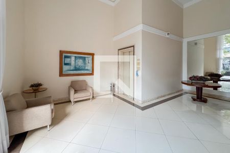 Apartamento à venda com 197m², 4 quartos e 3 vagas Apartamento à venda com 197m², 4 quartos e 3 vagasHall