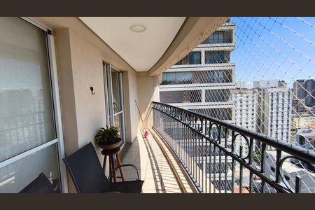 Apartamento à venda com 197m², 4 quartos e 3 vagas Apartamento à venda com 197m², 4 quartos e 3 vagasVaranda