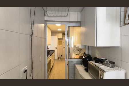 Apartamento à venda com 197m², 4 quartos e 3 vagas Apartamento à venda com 197m², 4 quartos e 3 vagasÁrea de Serviço