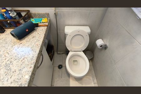 Apartamento à venda com 197m², 4 quartos e 3 vagas Apartamento à venda com 197m², 4 quartos e 3 vagasBanheiro da Suíte