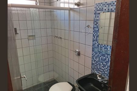 Casa para alugar com 175m², 2 quartos e 2 vagas Casa para alugar com 175m², 2 quartos e 2 vagasBanheiro