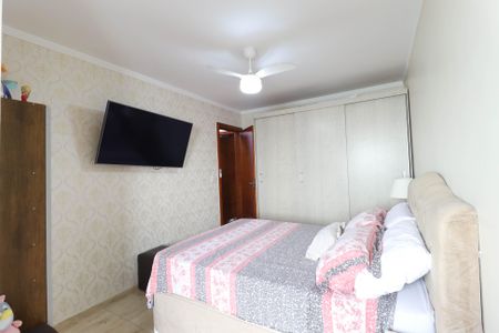Casa de Condomínio para alugar com 3 quartos, 75m² em Vila Nivi, São Paulo