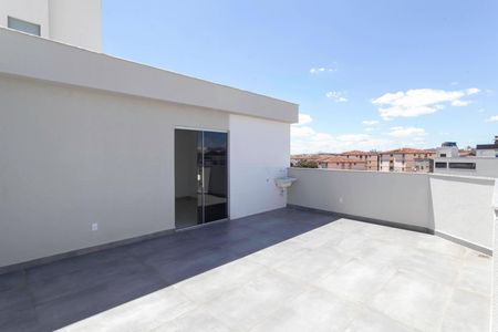 Apartamento à venda com 125m², 2 quartos e 3 vagasCobertura