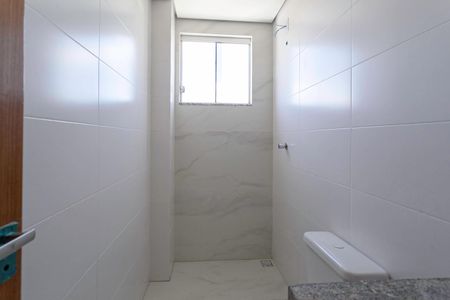 Apartamento à venda com 125m², 2 quartos e 3 vagas Apartamento à venda com 125m², 2 quartos e 3 vagasBanheiro social 1