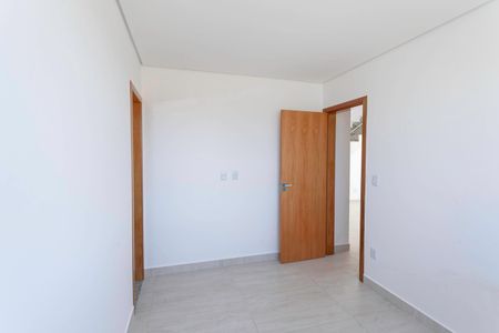 Apartamento à venda com 125m², 2 quartos e 3 vagas Apartamento à venda com 125m², 2 quartos e 3 vagasSuíte