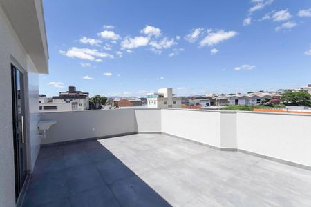 Apartamento à venda com 125m², 2 quartos e 3 vagas Apartamento à venda com 125m², 2 quartos e 3 vagasCobertura