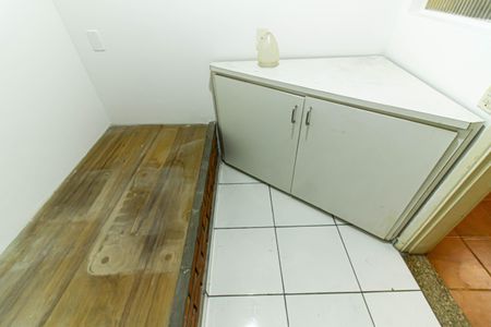 Apartamento à venda com 142m², 2 quartos e 1 vagaÁrea de Serviço