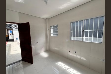 Cozinha de apartamento à venda com 2 quartos, 46m² em Parque Boturussu, São Paulo