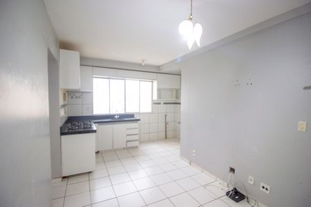 Apartamento para alugar com 3 quartos, 72m² em Qs 303, Brasília