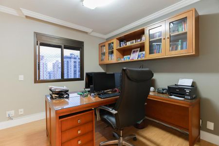 Apartamento à venda com 249m², 4 quartos e sem vaga Apartamento à venda com 249m², 4 quartos e sem vagaSuíte 4