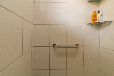 Casa à venda com 123m², 3 quartos e 1 vaga Casa à venda com 123m², 3 quartos e 1 vagaBanheiro da Suíte