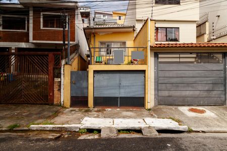 Casa à venda com 123m², 3 quartos e 1 vaga Casa à venda com 123m², 3 quartos e 1 vagaFachada