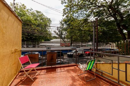 Casa à venda com 123m², 3 quartos e 1 vaga Casa à venda com 123m², 3 quartos e 1 vagaVaranda