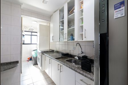 Apartamento à venda com 71m², 3 quartos e 2 vagasCozinha