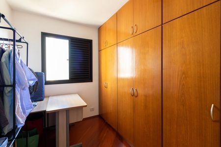 Apartamento à venda com 71m², 3 quartos e 2 vagasQuarto 3