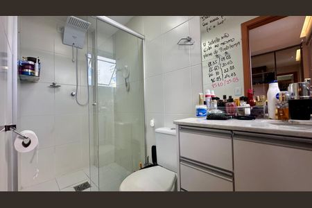 Apartamento para alugar com 60m², 2 quartos e 2 vagasBanheiro 