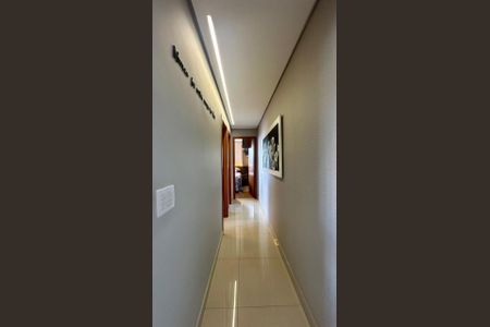 Apartamento para alugar com 60m², 2 quartos e 2 vagasCorredor 