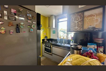 Apartamento para alugar com 60m², 2 quartos e 2 vagasCozinha 