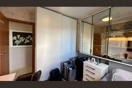 Apartamento para alugar com 60m², 2 quartos e 2 vagasQuarto 