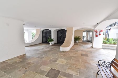 Apartamento à venda com 72m², 2 quartos e 1 vagaÁrea comum