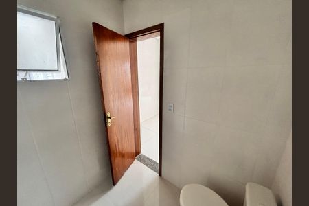 Banheiro de apartamento à venda com 2 quartos, 38m² em Parque Boturussu, São Paulo