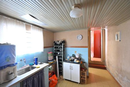 Casa à venda com 500m², 3 quartos e 4 vagas Casa à venda com 500m², 3 quartos e 4 vagasCopa