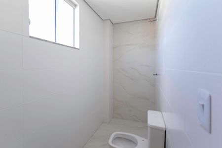 Apartamento à venda com 125m², 2 quartos e 3 vagasBanheiro da suíte 