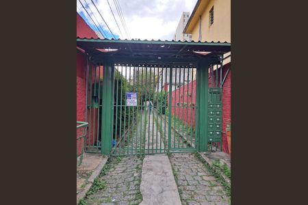 Casa à venda com 240m², 3 quartos e 2 vagasPlaquinha