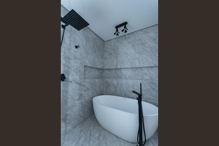 Casa à venda com 240m², 3 quartos e 2 vagasBanheiro do quarto 3 Suíte