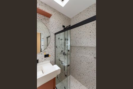 Casa à venda com 240m², 3 quartos e 2 vagasBanheiro Social